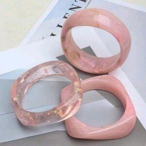 NEW! Chic Pink Resin Bangle Bracelets Set